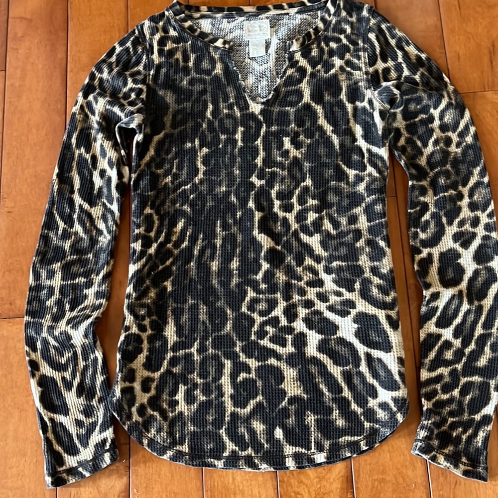 Lucky waffle knit Leopard print shirt